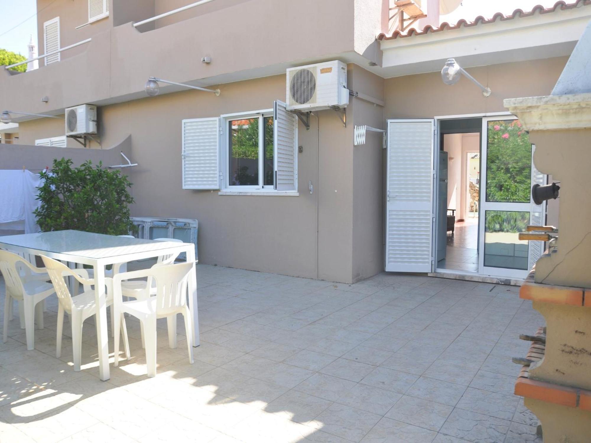 Horacio Villa Is Located Near The Center Of Vilamoura Kültér fotó